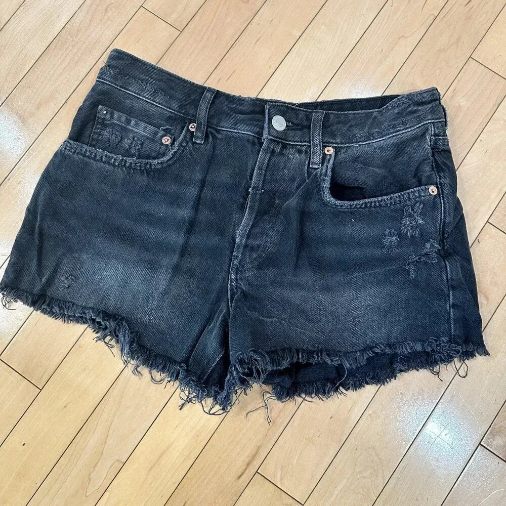 Free People button fly
